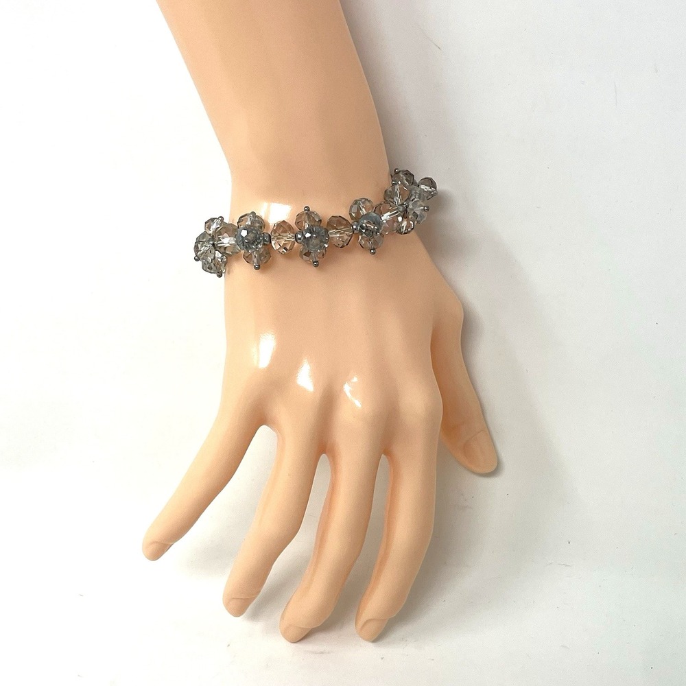 Vintage‎ Glass Beaded Bracelet Faceted Cluster Stretch Shiny Party 3.5" Diameter